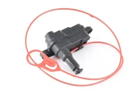 silownik-zamek-klapki-wlewu-paliwa-audi-s8-rs3-rs4-8v0862153b-8v0862153c