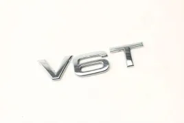 emblemat-znaczek-v6-t-audi-8k0853601-oryginal-nowy