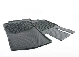 oryginalne-dywaniki-gumowe-mercedes-w205