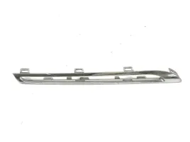 prawa-listwa-ozdobna-chrom-grilla-mercedes-w253