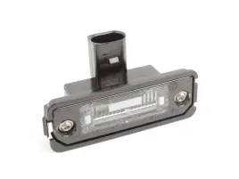 oswietlenie-tablicy-rejestracyjnej-vw-golf-iv-r32-1j6943021b