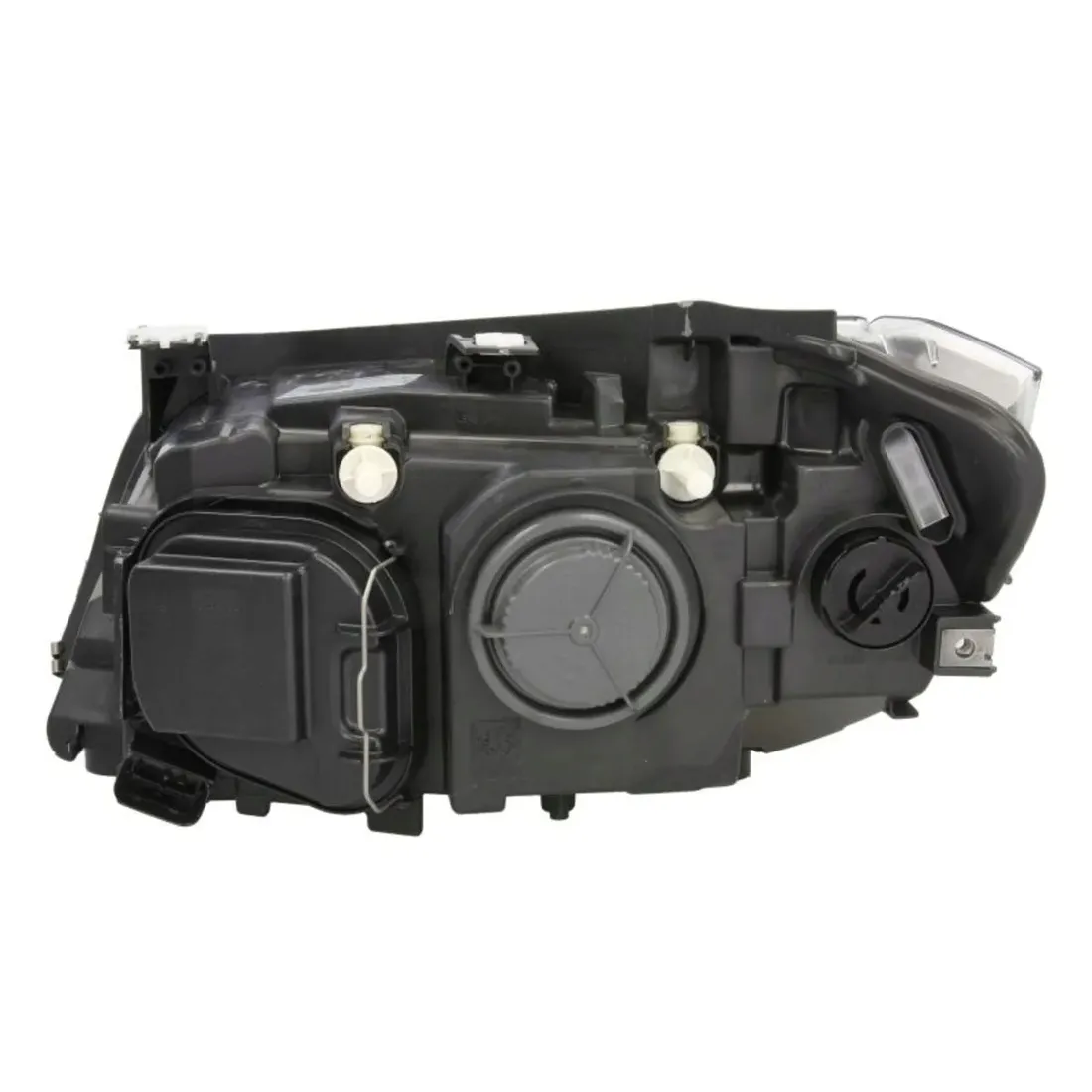 reflektor-swiatel-przednich-044946