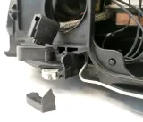 reflektor-swiatel-przednich-044873-informacje-dodatkowe-silniki-regulacji-w-zestawie