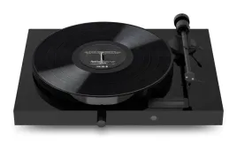 gramofon-pro-ject-jukebox-e1-om5e-z-wbudowanym-wzmacniaczem-i-bluetooth