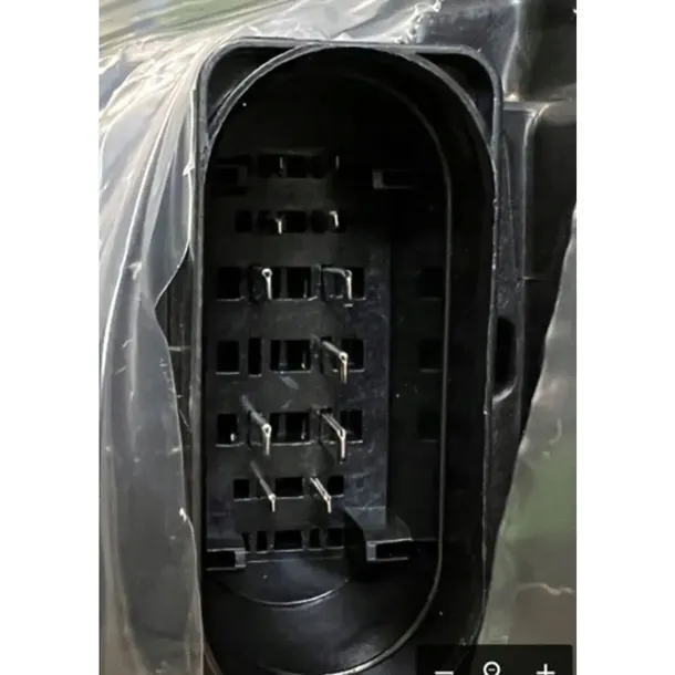 reflektor-swiatel-przednich-044868-stan-nowy-wersja-europejska