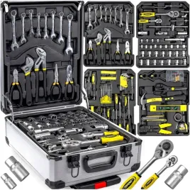 zestaw-narzedzi-bitow-nasadek-kluczy-walizka-narzedziowa-246-elementow-crv