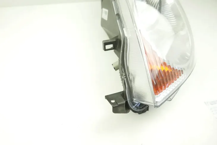 reflektor-swiatel-przednich-043321-producent-czesci-valeo
