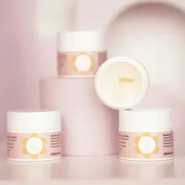 lullalove-maselko-balsam-do-ust-z-woskiem-pszczelim