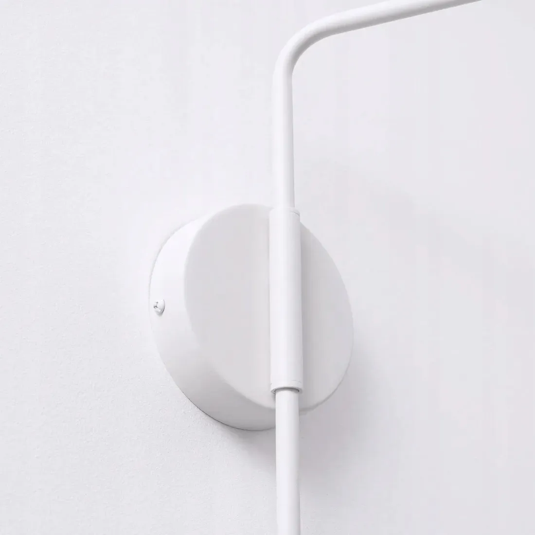 kinkiet-z-wylacznikiem-na-wysiegniku-na-sciane-nox-bialy-sollux-sl-1696