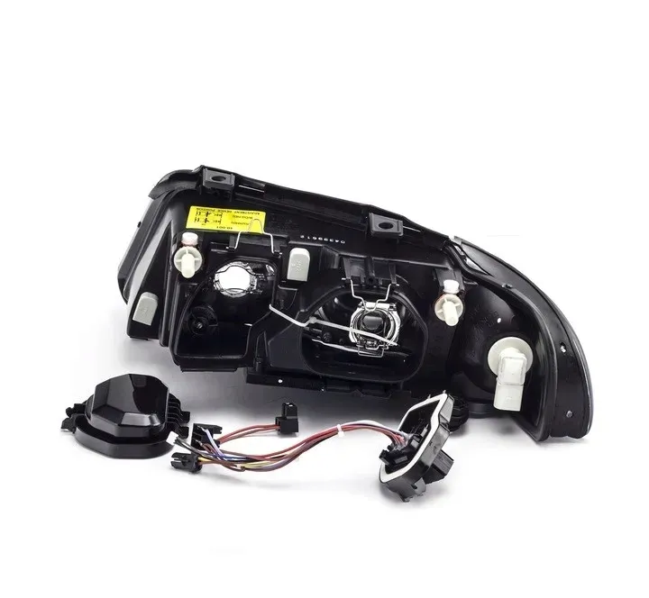 reflektory-audi-a4-b5-94-98-lewy-prawy-stan-nowy