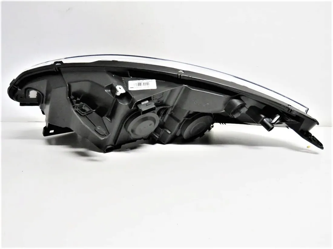 reflektor-swiatel-przednich-044764