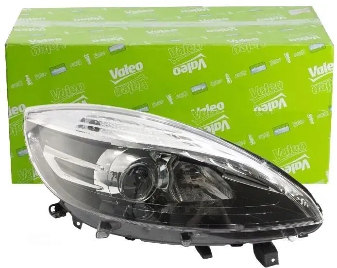 reflektor-swiatel-przednich-044764-stan-nowy-strona-zabudowy-prawa