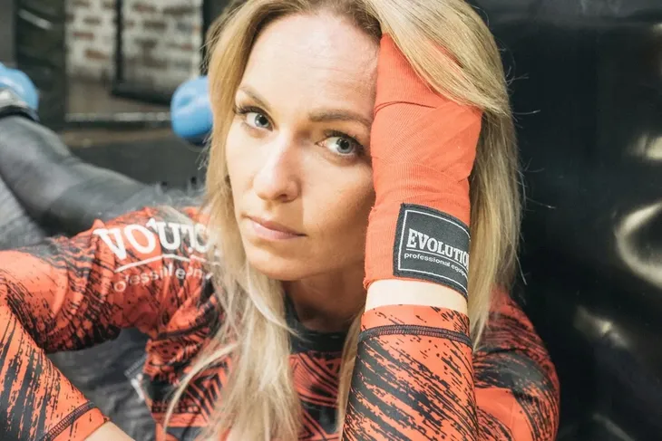 rekawice-mma-na-worek-evolution-lady-s-stan-nowy-kolor-dominujacy-rozowy