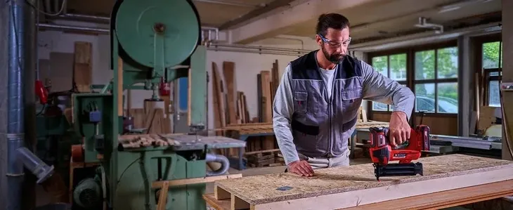 gwozdziarka-15-50mm-akum-18v-500-szt-gwozdzi-fixetto-18-50-n-solo-einhell-waga-z-opakowaniem-4-1-kg-stan-nowy