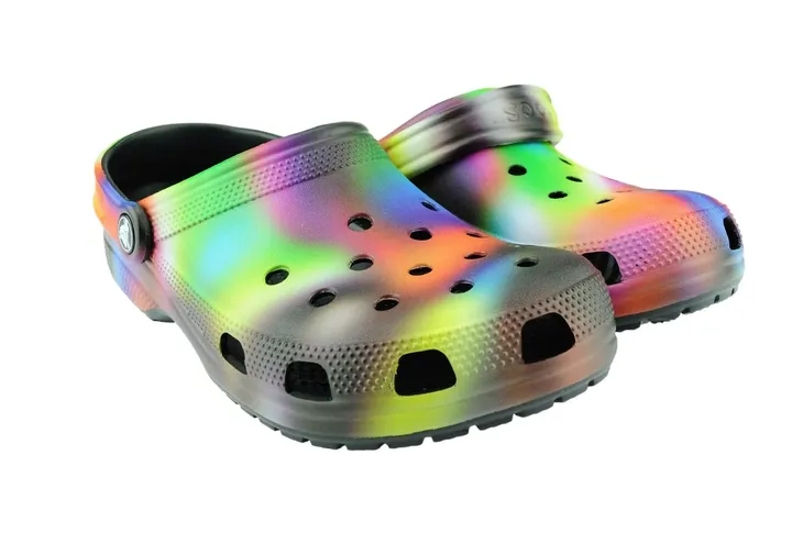 crocs-classic-solarized-clog-207556-black-multi-385