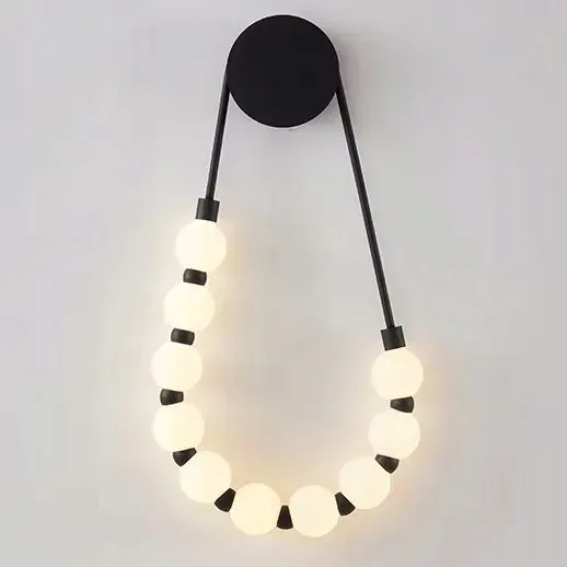 kinkiet-czarny-scienny-matowa-kula-led-stylowa-lampa-biale-kule-toolight-material-dominujacy-metal