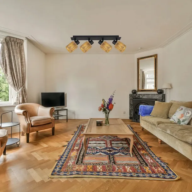 lampa-sufitowa-wiszaca-4-klosze-loft-reflektory-szyna-nature-black-pomieszczenie-biuro-jadalnia-korytarz-schody-kuchnia-lazienka-pokoj-dzieciecy-salon-sypialnia-uniwersalne