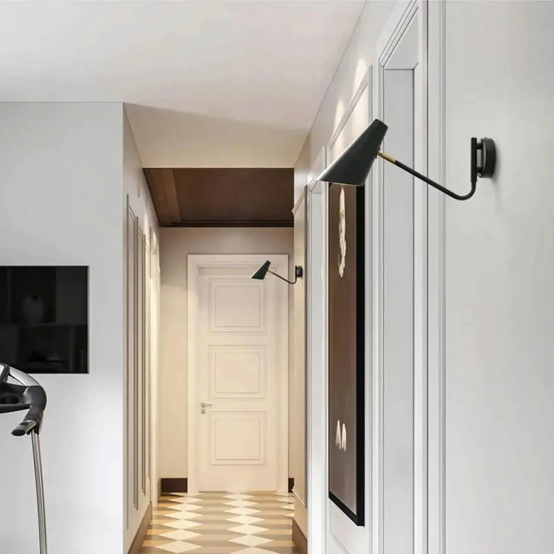 lampa-scienna-kinkiet-zloty-czarny-salon-korytarz