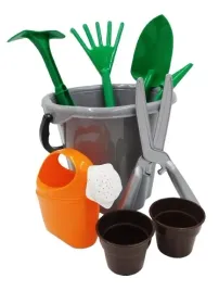 zestaw-zabawek-do-piasku-i-ogrodu-dla-dzieci-zestaw-malego-ogrodnika