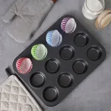 forma-do-muffinek-z-papilotkami-13-el-material-silikon