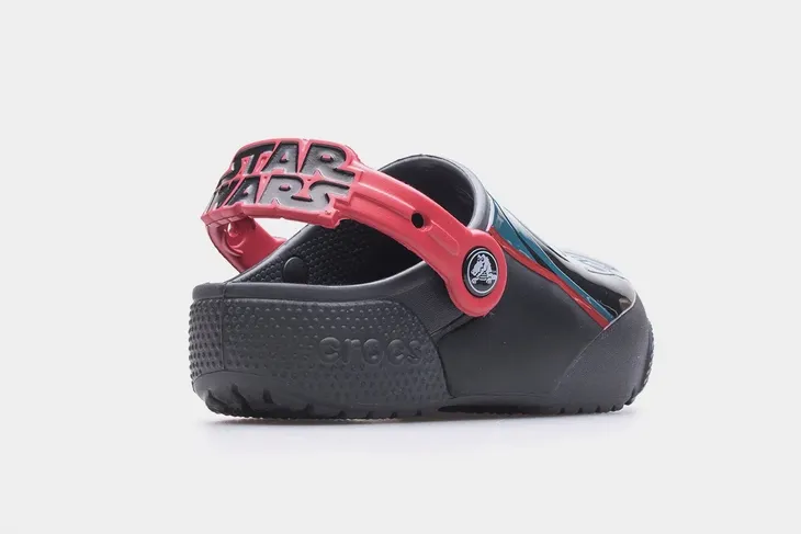 crocs-crocsfunlab-lights-darth-vader-black-275-stan-nowy-kolor-czarny
