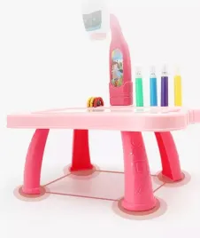 stoliczek-pinki-z-mazakami-nauka-malowanie-projektor-do-rysowania-stolik