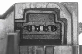 zamek-tylnej-pokrywy-v30-85-0142