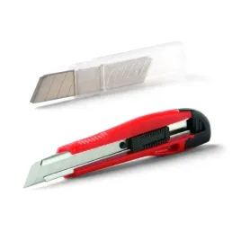 schuller-noz-do-tapetnozyk-18-mm-10-ostrzy