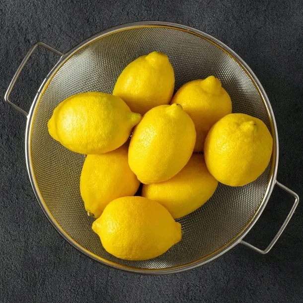 cedzak-kuchenny-stalowy-20-cm-material-stal-nierdzewna