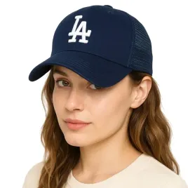 czapka-z-daszkiem-snapback-bejsbolowka