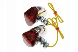 lampy-lampa-czerwone-romby-metalowe-trajka-weteran