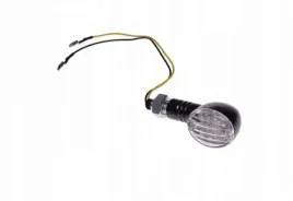 kierunkowskaz-bialy-klosz-led-carbon-prawy