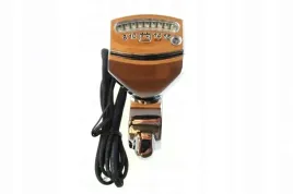 chromowany-woltomierz-na-kierownice-led