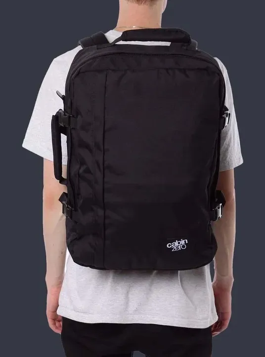 plecak-ryanair-classic-backpack-44l-absolute-black-cabinzero-stan-nowy