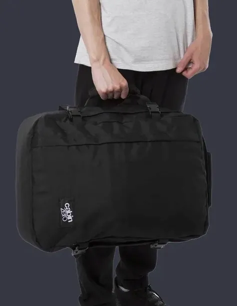 plecak-ryanair-classic-backpack-44l-absolute-black-cabinzero-liczba-komor-1