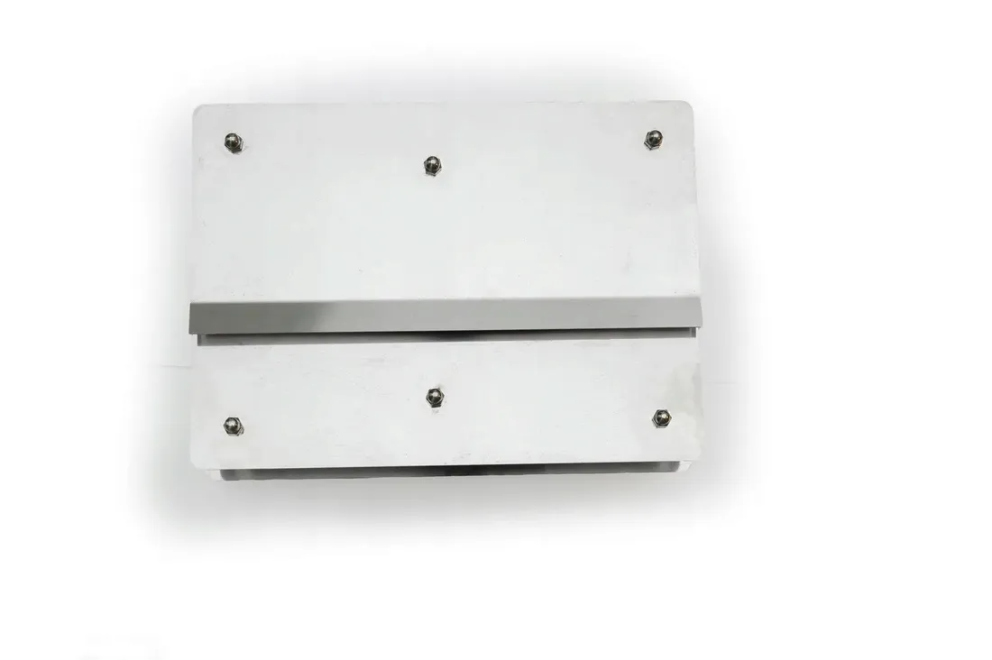 grzalka-do-wedzarni-2700w