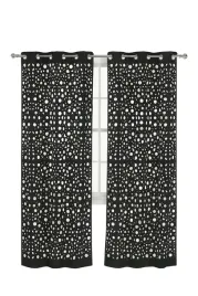 zaslona-laser-cut-wycinana-laserowo-140x250-cm-na-przelotki