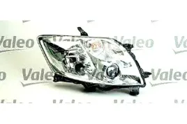reflektor-swiatel-przednich-043459