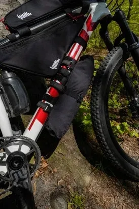 torba-rowerowa-na-widelec-jack-pack-juk-material-dominujacy-cordura