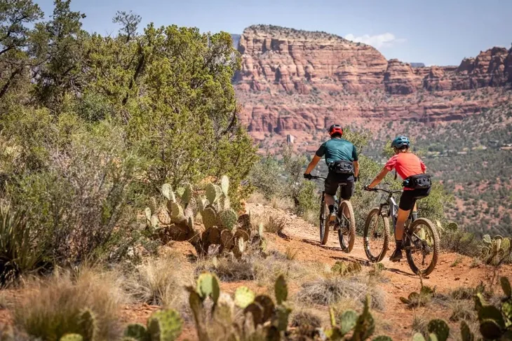 nerka-ergon-ba3-black-stealth-stan-nowy-material-dominujacy-poliester