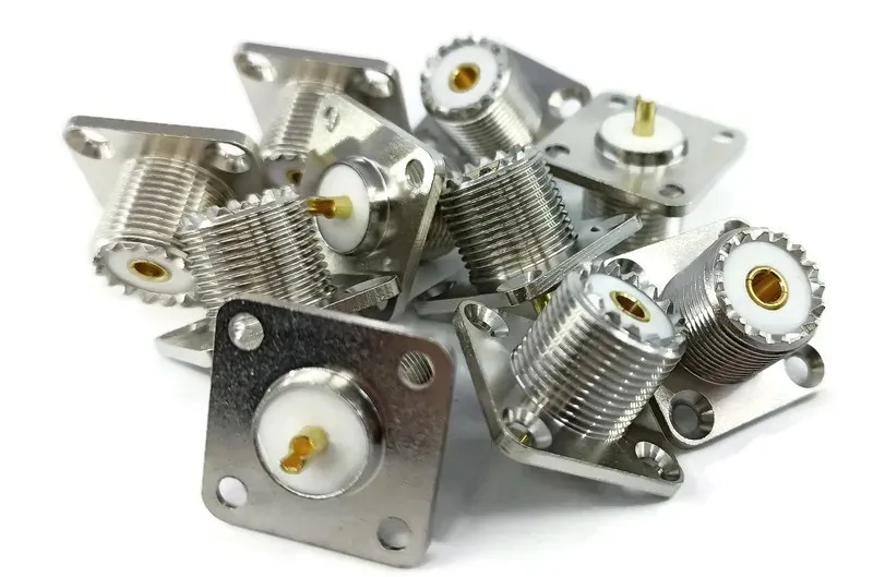 10-szt-gniazdo-uc1-so239