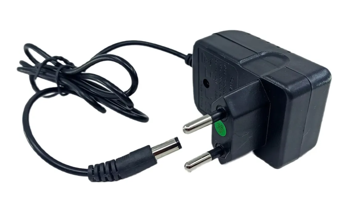 ladowarka-domowa-do-baofeng-uv-82