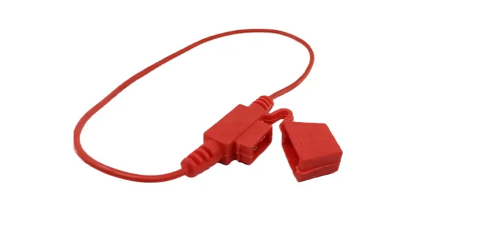 gniazdo-bezpiecznika-z-kablem-1-0-mini-natezenie-5-a