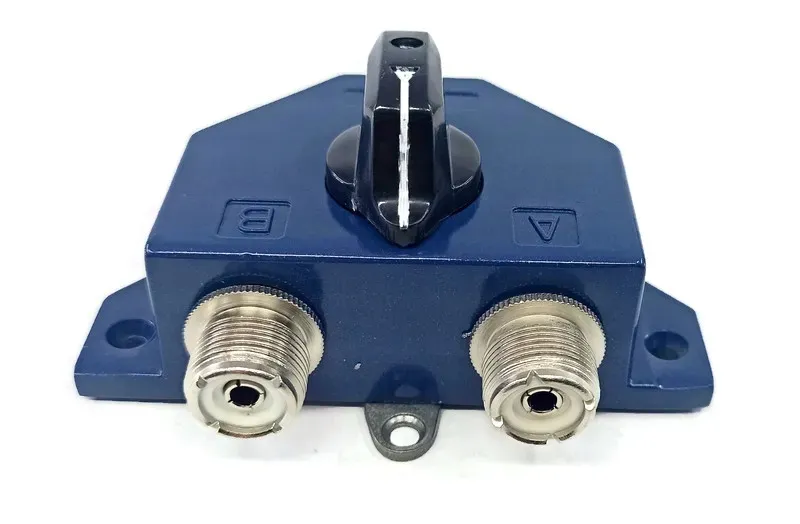 przelacznik-antenowy-cx-201