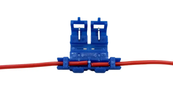 gniazdo-bezpiecznika-na-kabel-kod-producenta-gnd