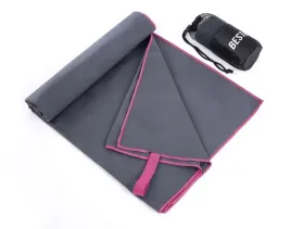 recznik-szybkoschnacy-sportowy-plazowy-z-mikrofibry-na-silownie-130x75