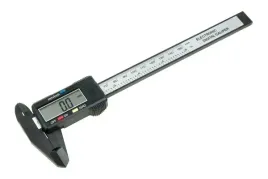 suwmiarka-cyfrowa-lcd-z-tworzywa-do-150mm-dokladnosc-do-01-z-bateria