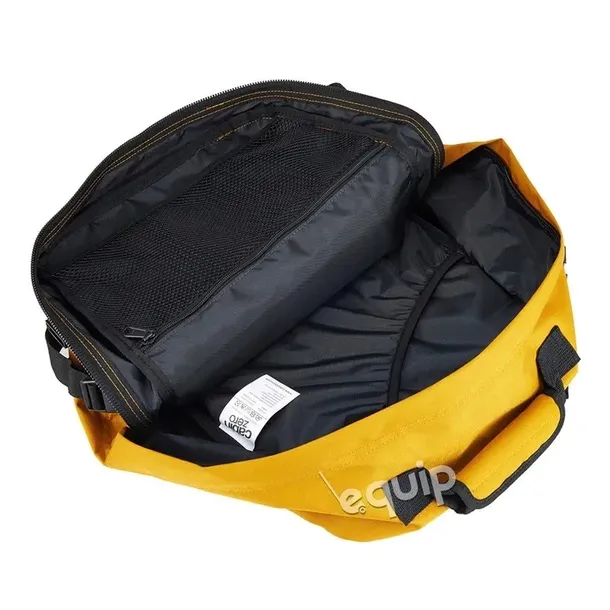 plecak-40x30x20-classic-backpack-28l-orange-chill-cabinzero-material-dominujacy-inny