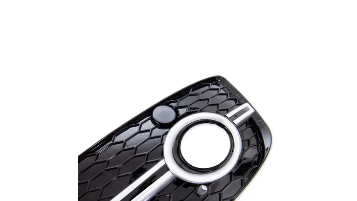 ramka-halogenow-audi-q3-8u-chrome-black-stan-nowy-typ-samochodu-samochody-osobowe