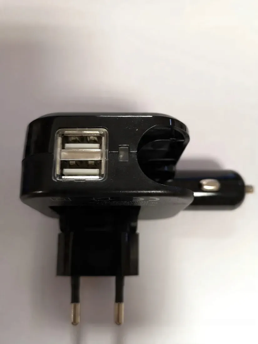 ladowarka-usb-2w1-ladowarka-samochodowa-155w-stan-powystawowy